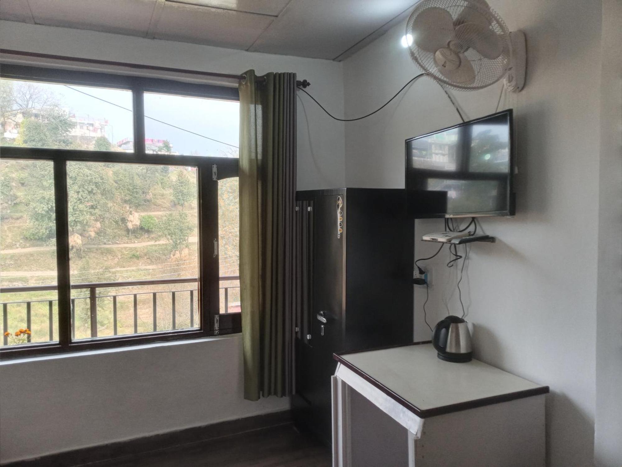 Nirmal Homestay Дармсала Экстерьер фото